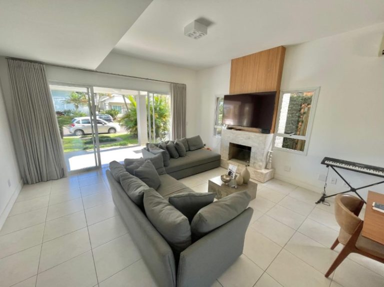 WhatsApp-Image-2025-08-30-at-12.09.50