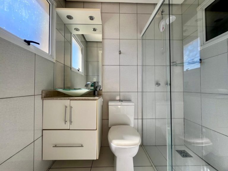 WhatsApp-Image-2025-10-20-at-17.43.59-4